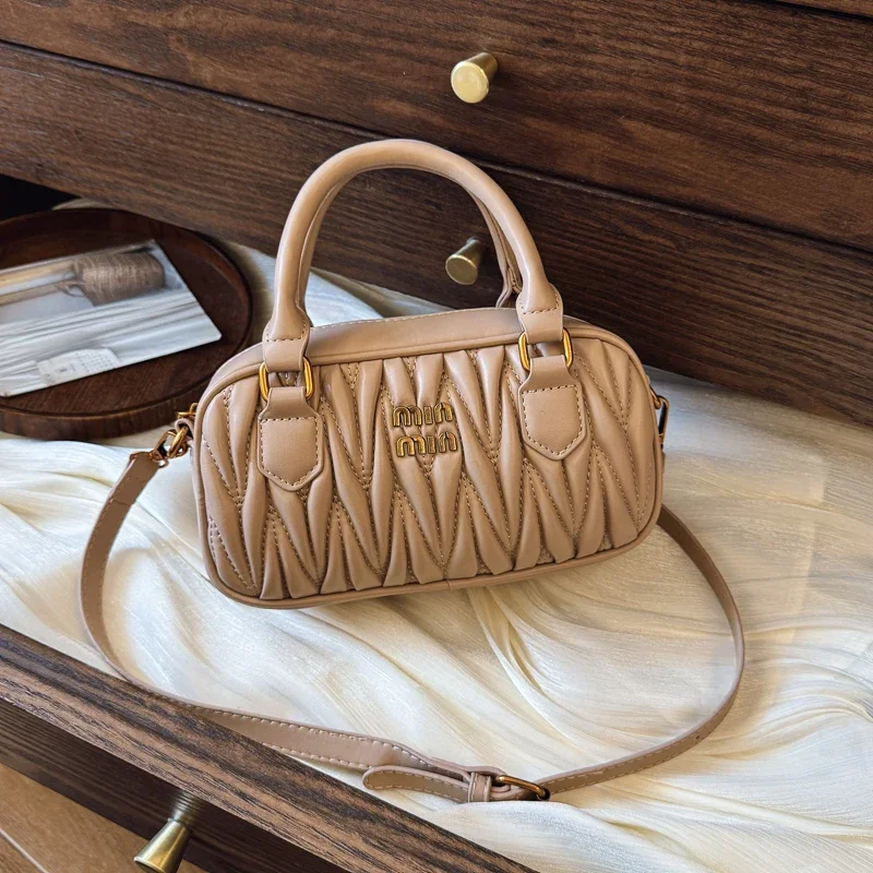Luxury Lifestyle Design - Tas Bahu Wanita Mewah Kulit Berkualitas